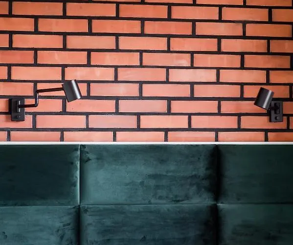 Shipyard - Free Private Parking