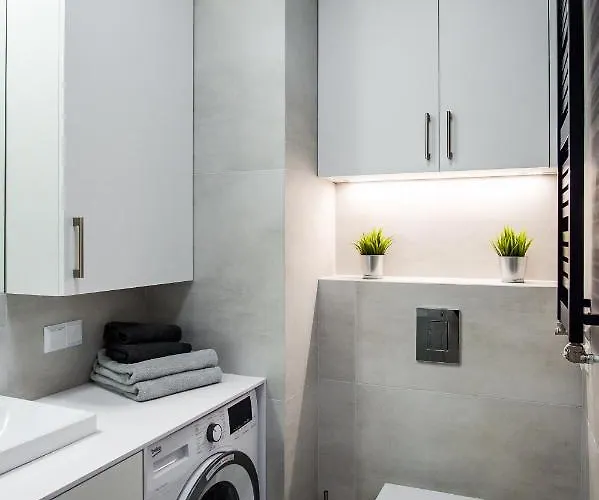 Shipyard - Free Private Parking Gdańsk