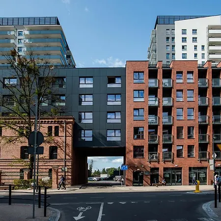 Shipyard - Free Private Parking Danzig